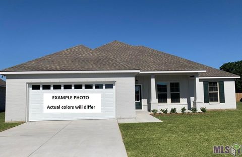 Photo of 211 Olivia Drive, Luling, LA 70070 (MLS # NO2026008874)