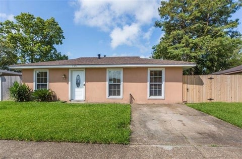 Photo of 130 Aster Lane Ln, Waggaman, LA 70094 (MLS # NO2573983)