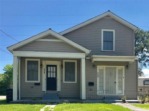 Photo of 4681 Eastern Street St, New Orleans, LA 70121 (MLS # NO2559007)