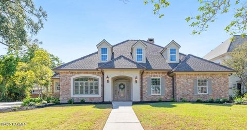 Photo of 201 Waterside Drive, Lafayette, LA 70503 (MLS # 2500005257)
