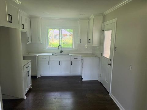 Photo of 4554 Hollywood Street ST, Baton Rouge, LA 70805 (MLS # NO2550134)