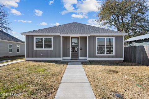 Photo of 604 E Vermilion Street, Lafayette, LA 70501 (MLS # 2600002201)