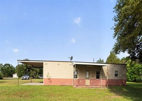 Photo of 1009 Nettie Street ST, Arnaudville, LA 70512 (MLS # NO2557528)