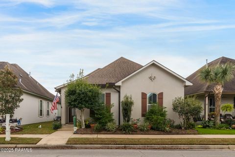 Photo of 116 Laurel Grove Boulevard, Youngsville, LA 70592 (MLS # 2500006365)