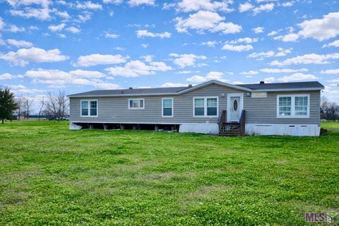 Photo of 8435 Neal Ln Ln, Morganza, LA 70759 (MLS # BR2026000860)