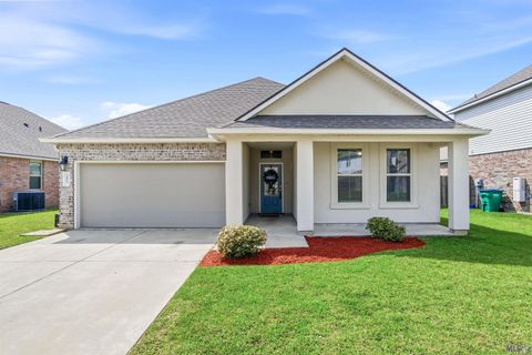 Photo of 34273 Garnet Lake Dr Dr, Walker, LA 70785 (MLS # BR2026005549)