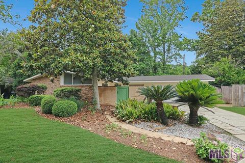 Photo of 633 College Hill Dr Dr, Baton Rouge, LA 70808 (MLS # BR2026009073)