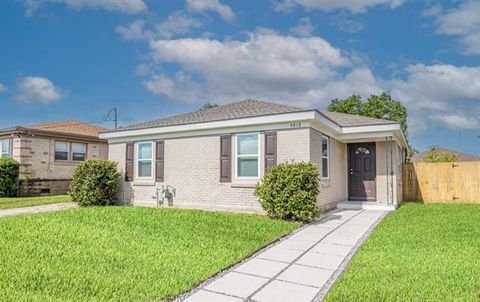 Photo of 4818 Stemway Drive Dr, New Orleans, LA 70126 (MLS # NO2556223)