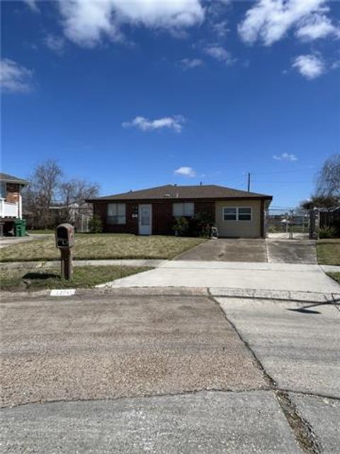 Photo of 156 Elvie Court Ct, Avondale, LA 70094 (MLS # NO2545213)