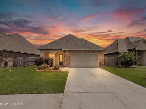 Photo of 111 Raven Cliff Lane, Broussard, LA 70518 (MLS # 2600006368)