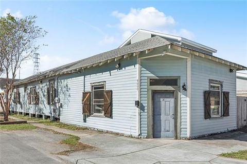 Photo of 9000 Green Street St #A, New Orleans, LA 70118 (MLS # NO2551952)