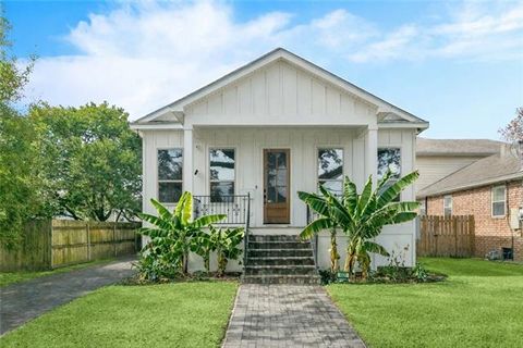 Photo of 4820 Annette Street St, New Orleans, LA 70122 (MLS # NO2541955)