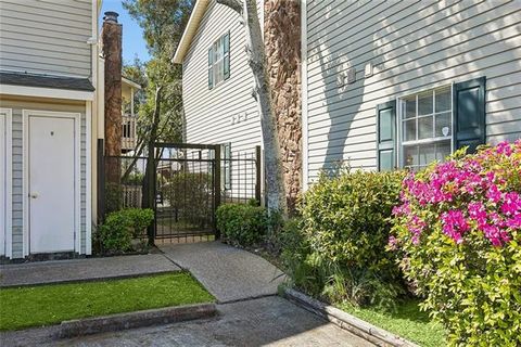 Photo of 728 Village Road Rd #G, Kenner, LA 70065 (MLS # NO2543958)