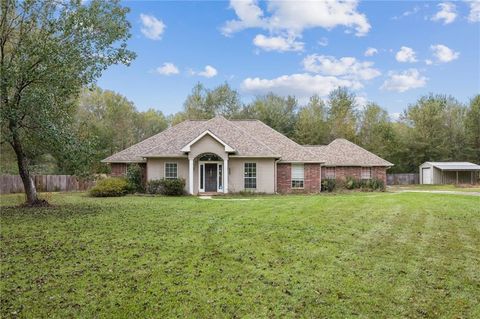 Photo of 46103 Riverdale Heights Road Rd, Robert, LA 70455 (MLS # NO2533243)