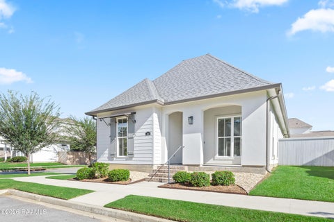 Photo of 401 Manor House Lane, Lafayette, LA 70507 (MLS # 2600008356)