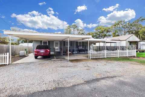 Photo of 708 E Jeff Davis Avenue, Rayne, LA 70578 (MLS # 2500005598)