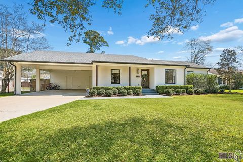 Photo of 1713 Longwood Dr Dr, Baton Rouge, LA 70808 (MLS # BR2026003866)