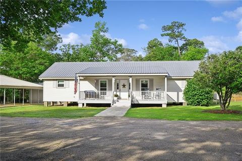 Photo of 83057 Sheila Road Rd, Folsom, LA 70437 (MLS # NO2556350)