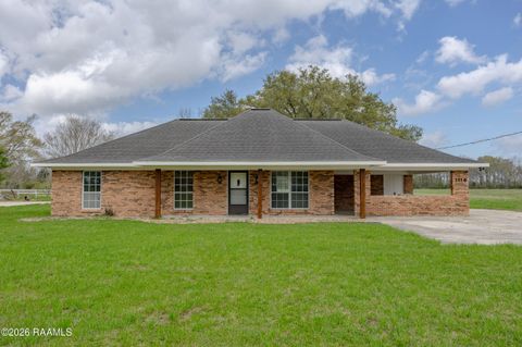 Photo of 3116 Grand Point Highway, Breaux Bridge, LA 70517 (MLS # 2600002028)