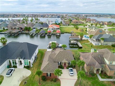 Photo of 1512 Regatta Cove Cv, Slidell, LA 70458 (MLS # NO2543887)