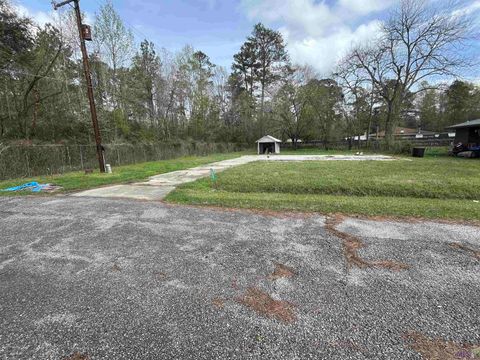 Photo of 1505 Callie St St, Jackson, LA 70748 (MLS # BR2026004931)