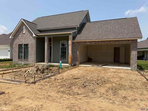 Photo of 1163 Ivy Ct, Denham Springs, LA 70726 (MLS # BR2026011740)