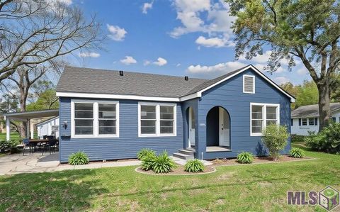 Photo of 720 Avenue C, Port Allen, LA 70767 (MLS # BR2026005302)