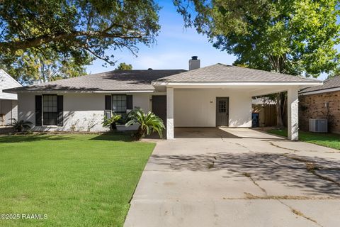 Photo of 206 Wadsworth Drive, Lafayette, LA 70503 (MLS # 2500004991) Photo of 206 Wadsworth Drive, Lafayette, LA 70503 (MLS # 2500004991)