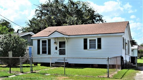 Photo of 1710 Iberia Street, New Iberia, LA 70560 (MLS # 2600002029)