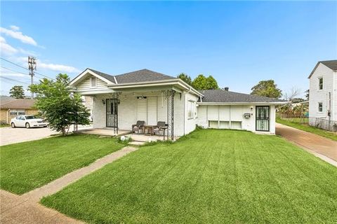 Photo of 738 Avenue A Avenue, Westwego, LA 70094 (MLS # NO2564205)