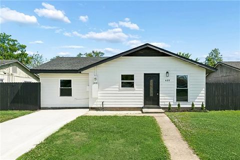 Photo of 425 Helis Drive Dr, Westwego, LA 70094 (MLS # NO2551991)