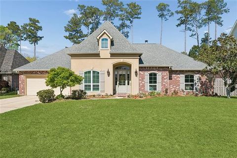 Photo of 1186 Scarlet Oak Lane Ln, Mandeville, LA 70448 (MLS # NO2547985)