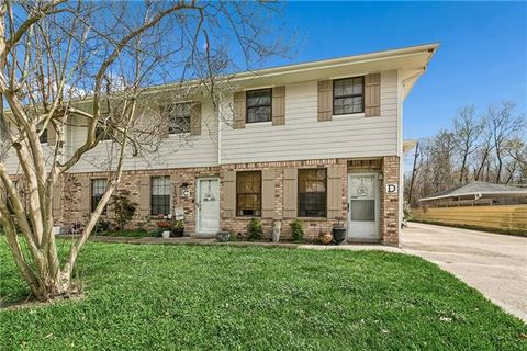 Photo of 135 Lakewood Drive Dr #D, Luling, LA 70070 (MLS # NO2546388)