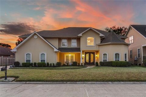 Photo of 672 Normandy Street Dr, Nine Mile Point, LA 70094 (MLS # NO2567425)