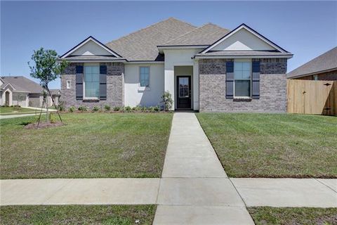 Photo of 5184 Clarkston Grv Drive Dr, Slidell, LA 70461 (MLS # NO2548423)