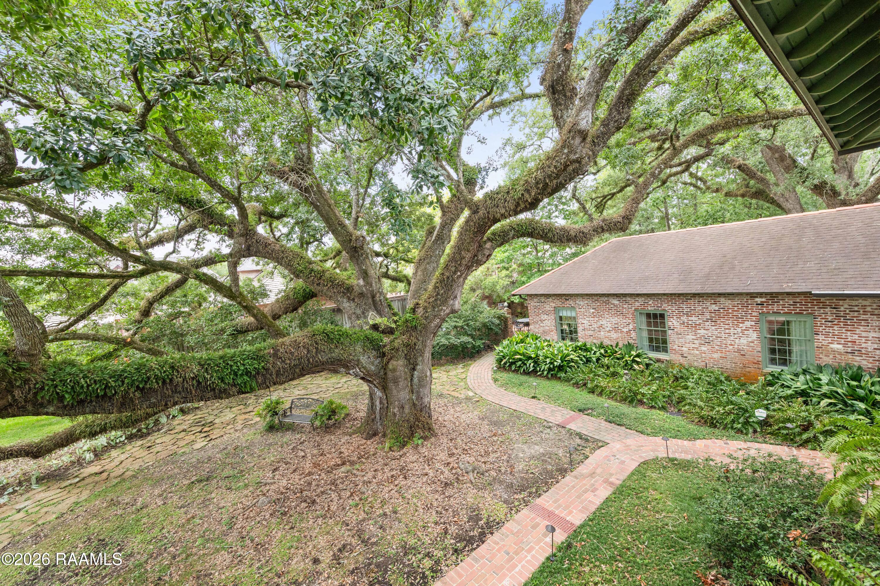 342 W Martial Avenue