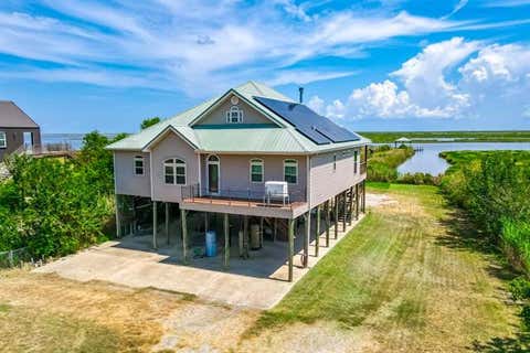 Photo of 22970 Chef Menteur Highway Hwy, New Orleans, LA 70129 (MLS # NO2573164)