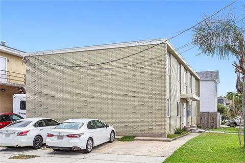 Photo of 6622 Fleur De Lis Drive Dr #2, New Orleans, LA 70124 (MLS # NO2559783)
