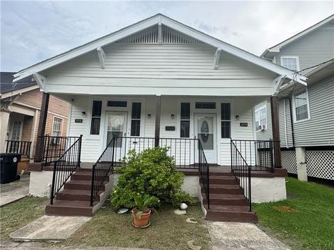 Photo of 3712 Toledano Street St, New Orleans, LA 70125 (MLS # NO2552016)