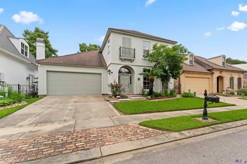 Photo of 12523 Windermere Oaks Ct Ct, Baton Rouge, LA 70810 (MLS # BR2026008425)