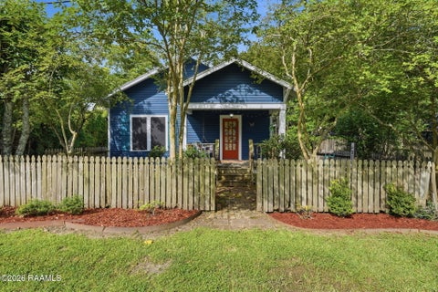 Photo of 914 S Main Street, Breaux Bridge, LA 70517 (MLS # 2600004879)