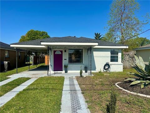 Photo of 3114 Delille Street, Chalmette, LA 70043 (MLS # NO2548957)