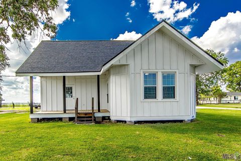 Photo of 634 Brule Guillot Road Rd, Thibodaux, LA 70301 (MLS # BY2026006393)