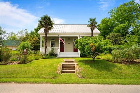 Photo of 205 W Carriere Street, Washington, LA 70589 (MLS # CN2555546)
