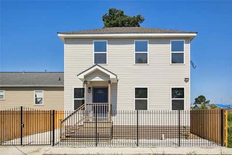 Photo of 2421 S Roman Street St, New Orleans, LA 70125 (MLS # NO2561669)