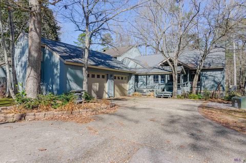 Photo of 4031 Indian Run Dr Dr, Baton Rouge, LA 70817 (MLS # BR2026002340)