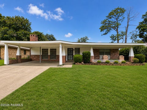 Photo of 135 Radcliffe Drive, Lafayette, LA 70501 (MLS # 2600005061)