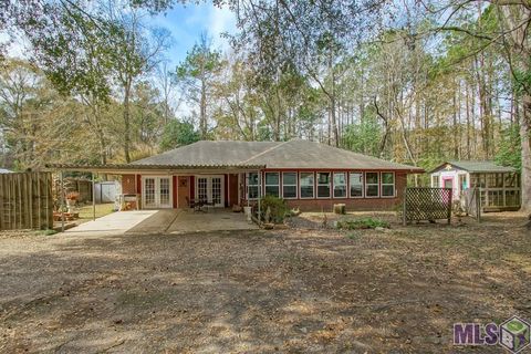 Photo of 30639 Hwy 16, Denham Springs, LA 70726 (MLS # BR2026002799)