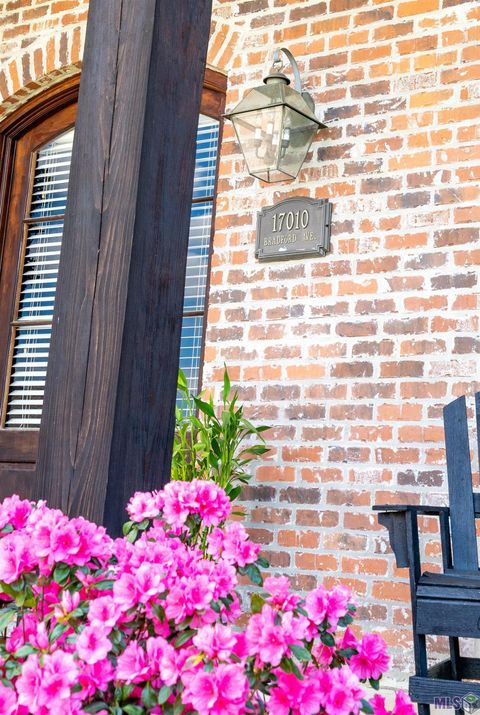 Photo of 17010 Bradford Ave Ave, Greenwell Springs, LA 70739 (MLS # BR2026004796)