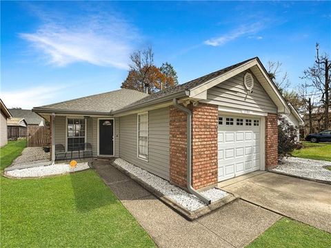 Photo of 1706 Mary Drive Dr, Slidell, LA 70458 (MLS # NO2545744)